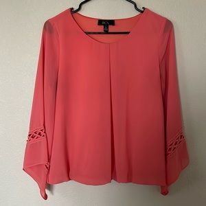 Salmon long sleeve blouse! ☺️